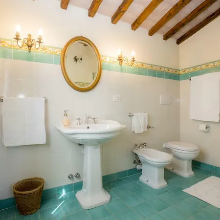 Valle Di Lazzaro Farkas Vakantieboerderij